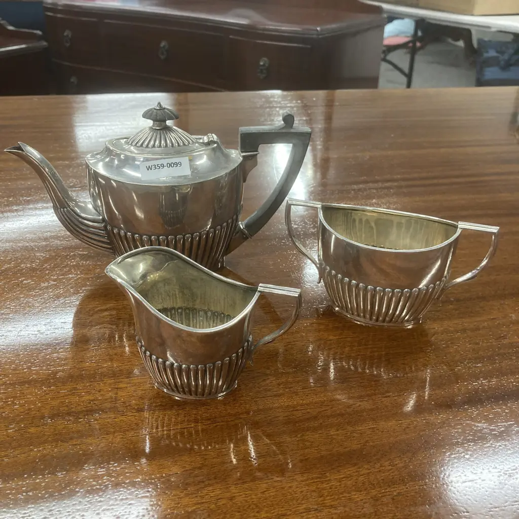 Vintage EPGS Silver Three Piece Tea Set Image 1++