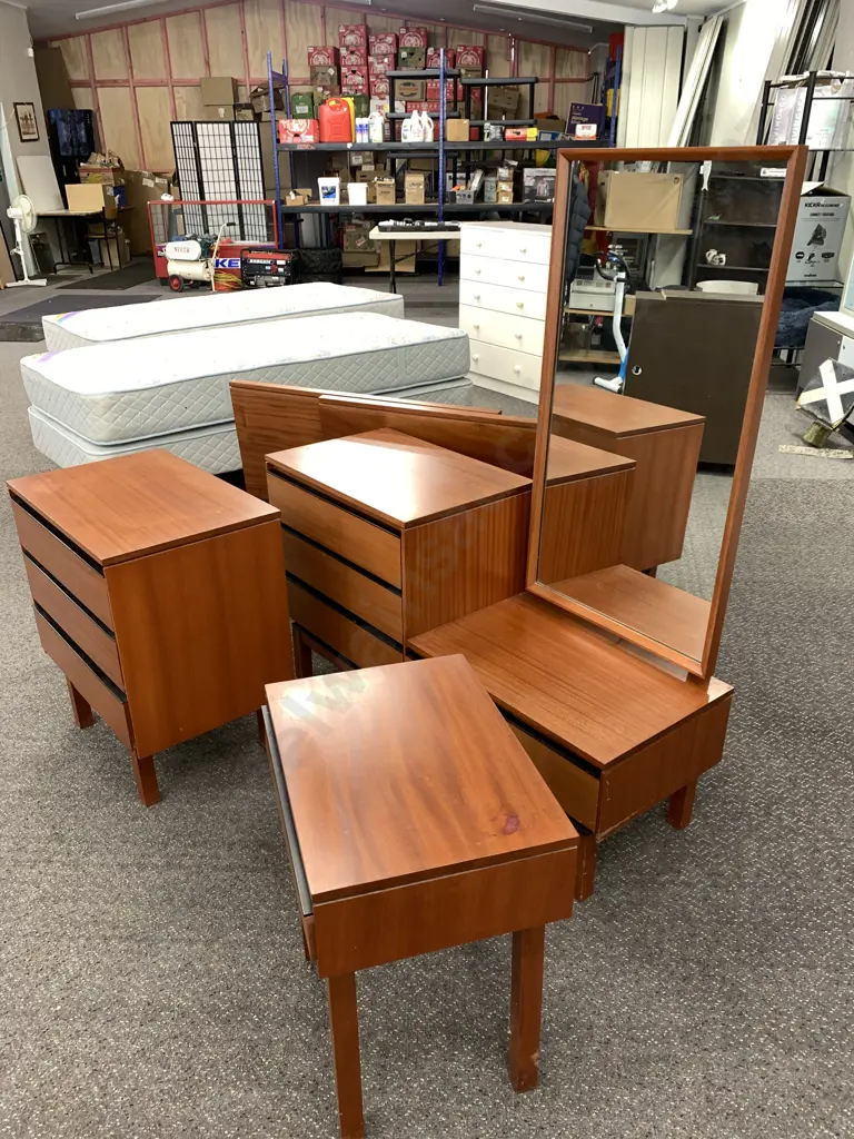 Stylish Retro Mid-Century 5 Piece Bedroom Set, Dressing Table, Chest of Drawers, Bedside Table & 2 Single Headboards Image 1++