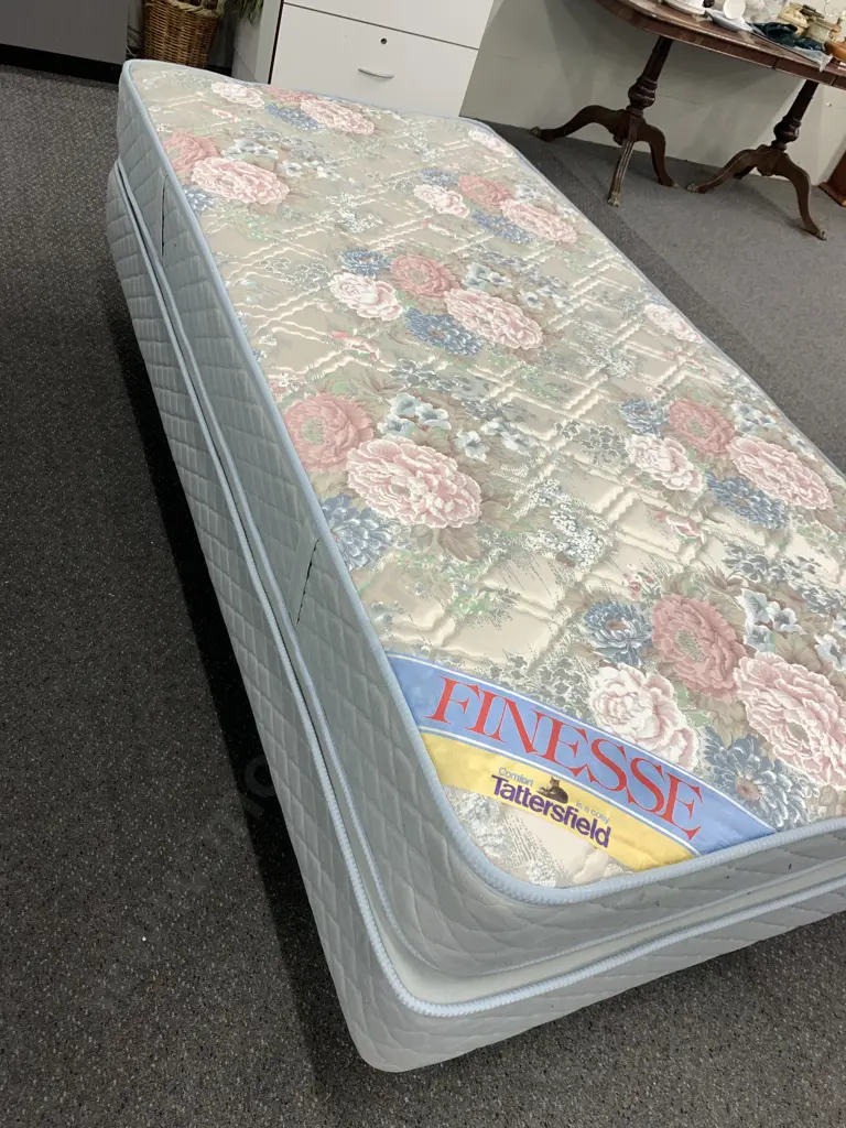 Tattersfield 'Finesse' Single Bed, 3', Pink & Blue Floral Patterned Image 1++