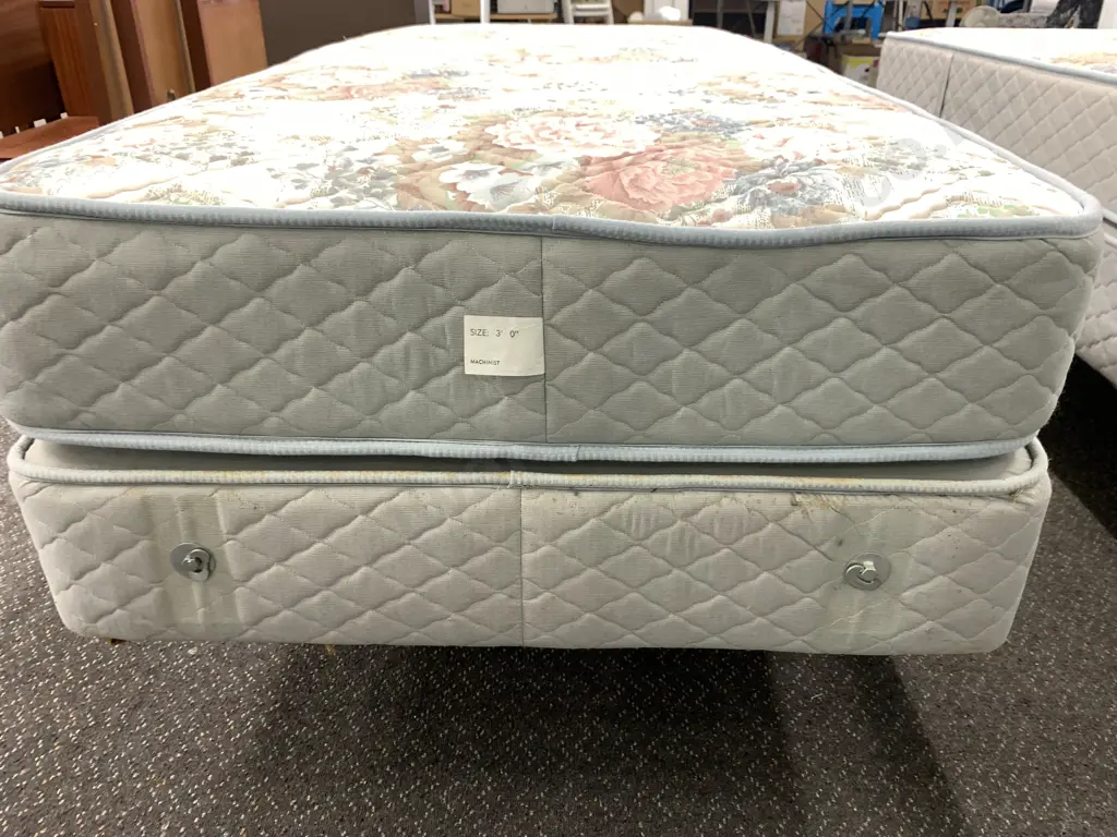 Tattersfield 'Finesse' Single Bed, 3', Pink & Blue Floral Patterned Image 1++