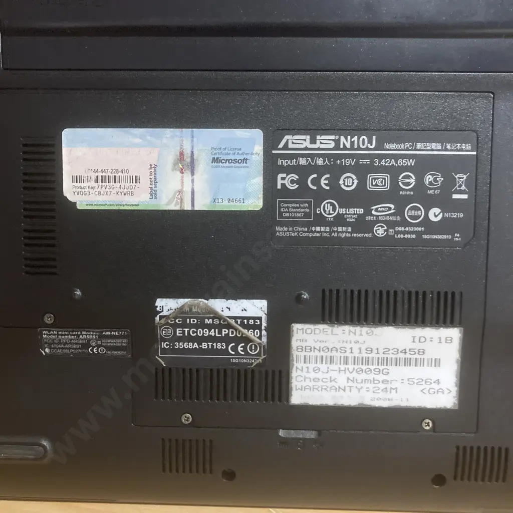 ASUS Laptop Model N10J, 10.2" WSVGA Display, 2GB, 250GB HD, Vista ULTI. Charger & Case (Only Runs With Power Supply On) Image 1++