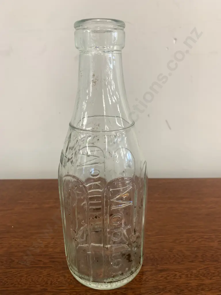 Vintage Mobiloil Embossed Imperial Pint Glass Oil Bottle, H23cm Image 1++
