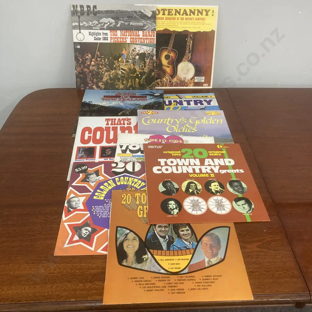 LPs - Hard to Find NZ National Banjo Pickers Convention 1968, Town & Country K-Tel & Solid Gold Etc Image 1++