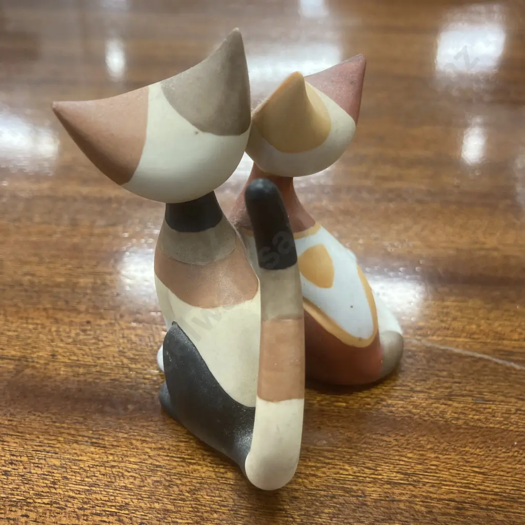 Goebel Porcelain Modernist Cat Figurine Designed by Rosina Wachtmeister, Printed Signature To Base. Approx 8 x 8cm Image 1++