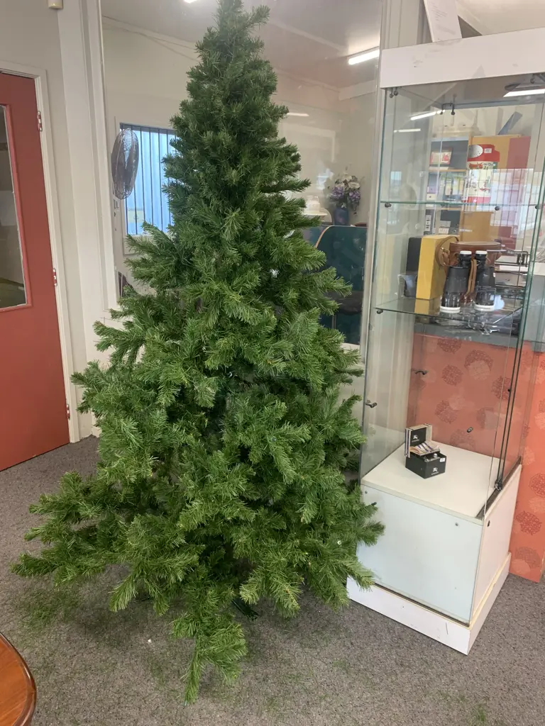 Large Christmas Tree With Stand Image 1++