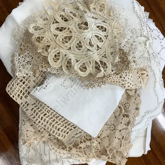 Assortment of Vintage Linen Including Napkins & Doillies