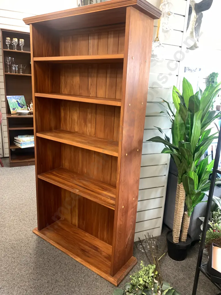 Rimu Bookcase, Tongue & Groove Back, 5 Fixed Shelves, H171 W92 D28cm Image 1++
