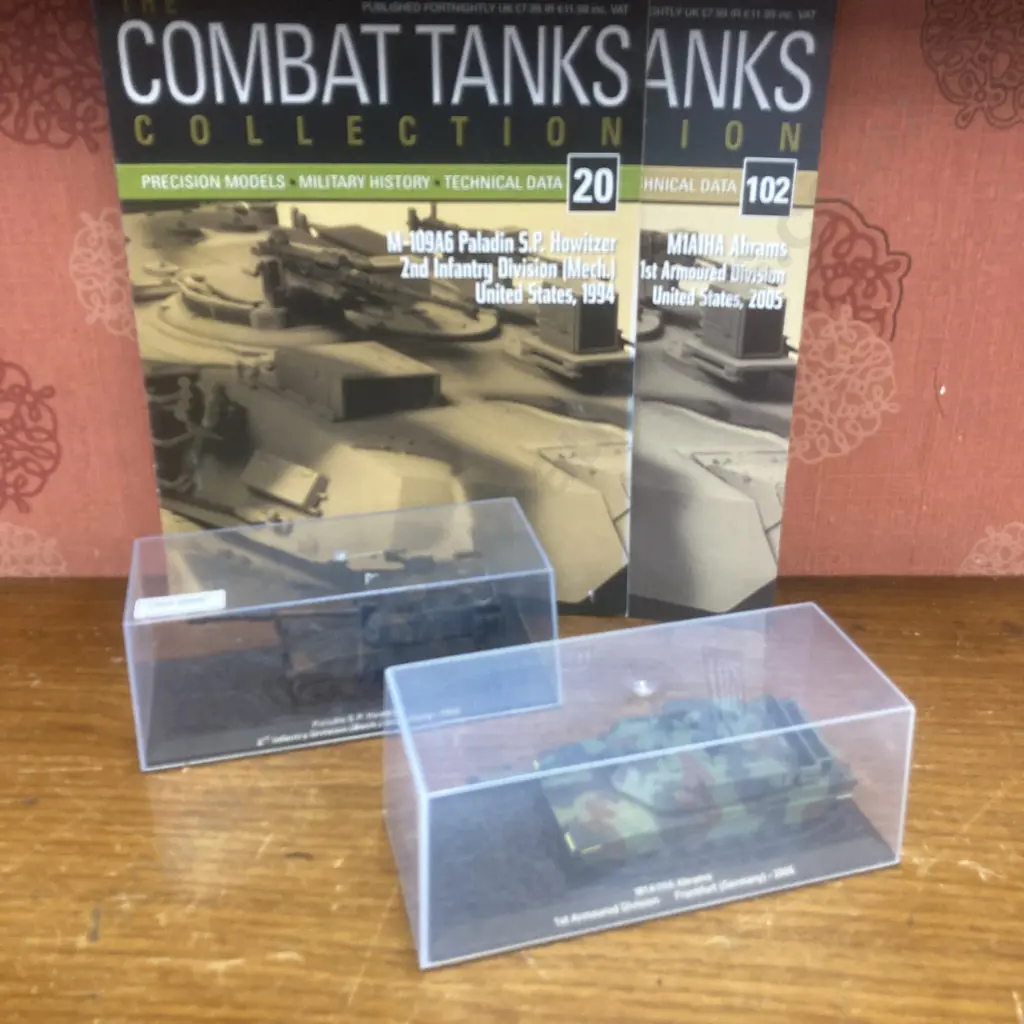 Encased Combat Tanks M1A1HA  Abrams & M-109A6 Paladin S.P.Howitzer with Numbered Publication Magazines Image 1++