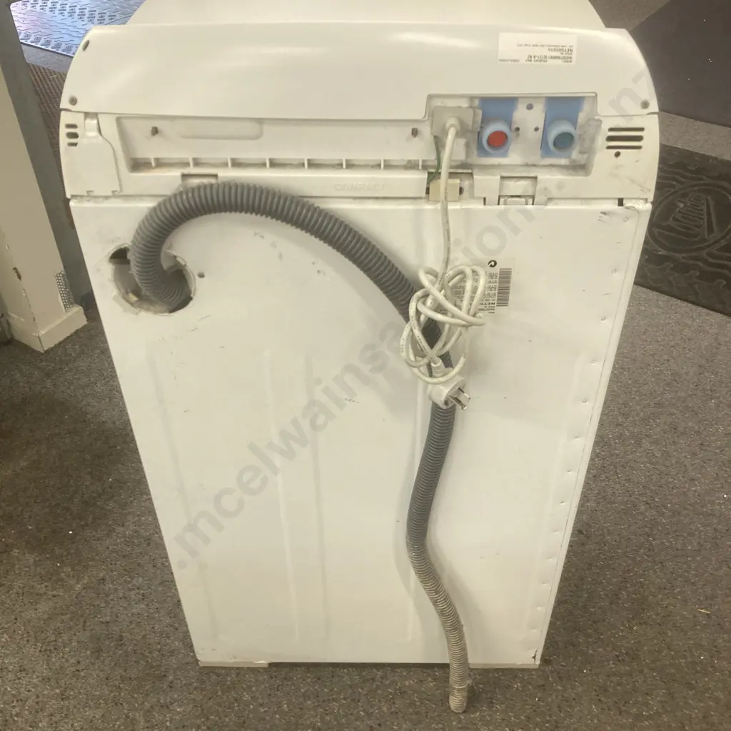 Fisher & Paykel 5.5Kg Elba Washing Machine, Model WA55T56MW1 Image 1++