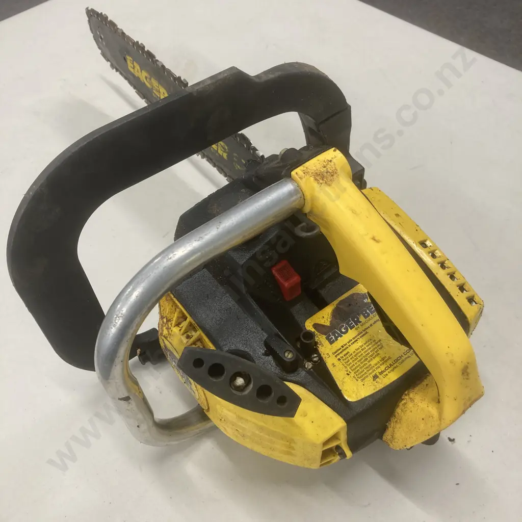 McCulloch Eager Beaver Chainsaw In Moulded Carry Case, 14" Bar Image 1++