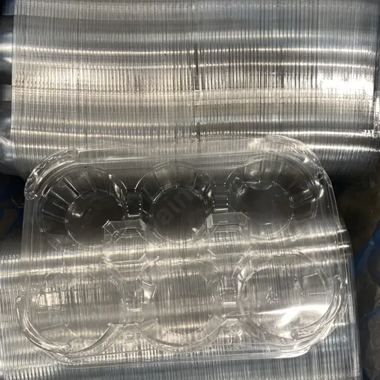 Box of Rectangular Clear Muffin / Cup Cake Lidded Containers