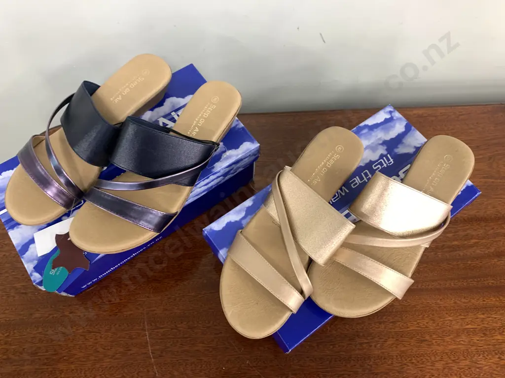 New Step On Air Ladies Sz 8 Rose Gold Shoes & Navy / Purple Shoes Image 1++