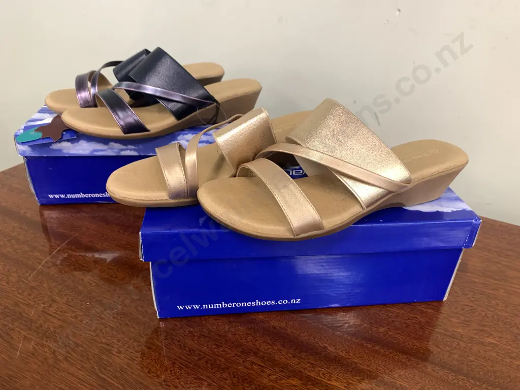 New Step On Air Ladies Sz 8 Rose Gold Shoes & Navy / Purple Shoes Image 1++