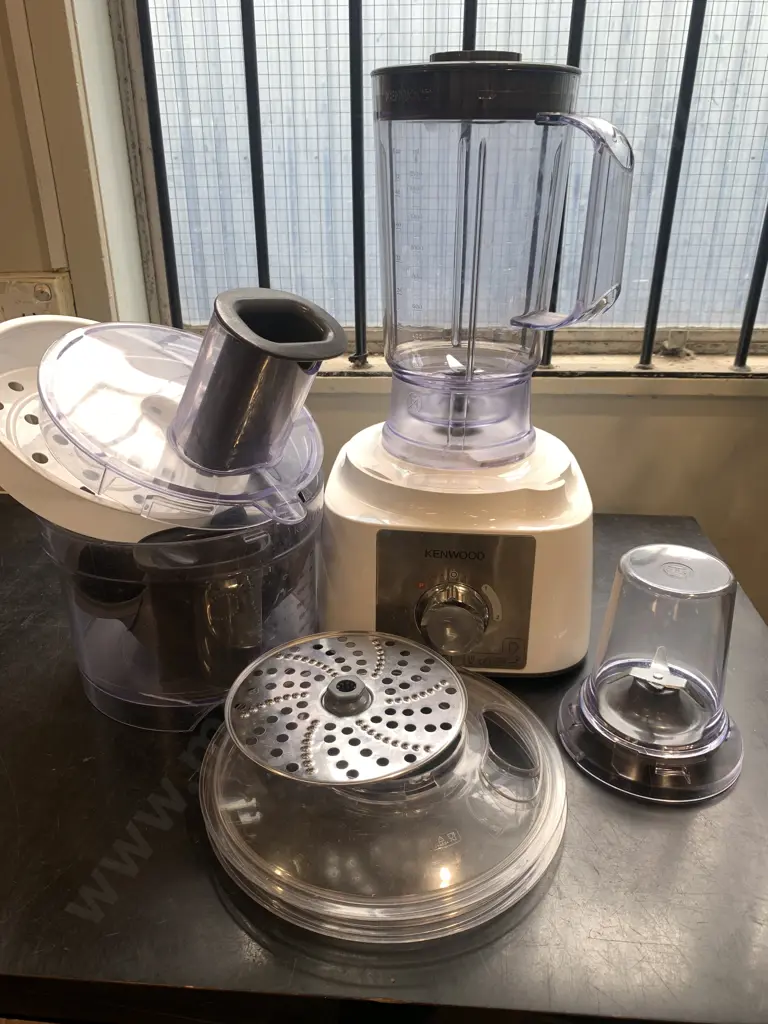 Kenwood FDP65 MultiPro Express All in 1 System Food Processor (Incomplete) Image 1++
