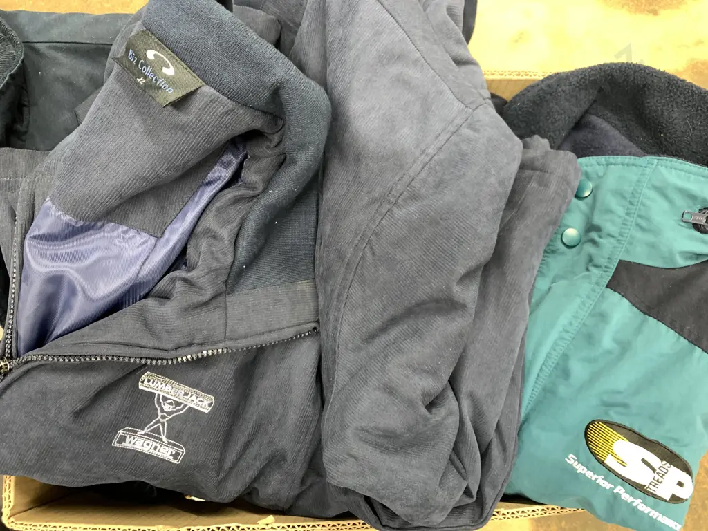 Selection of Jackets x 3 & 1 x Vest, Size XL Image 1++