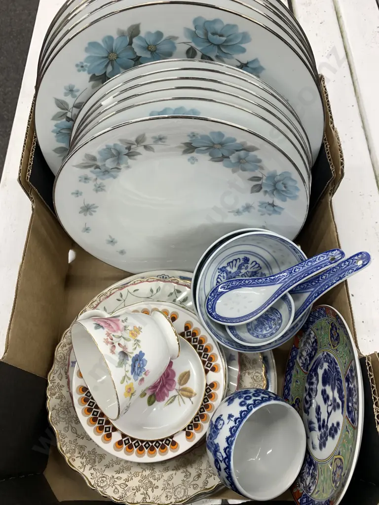 Selection of China Including Noritake Plates, Japanese Wall Plaque, Bowls Etc Image 1++