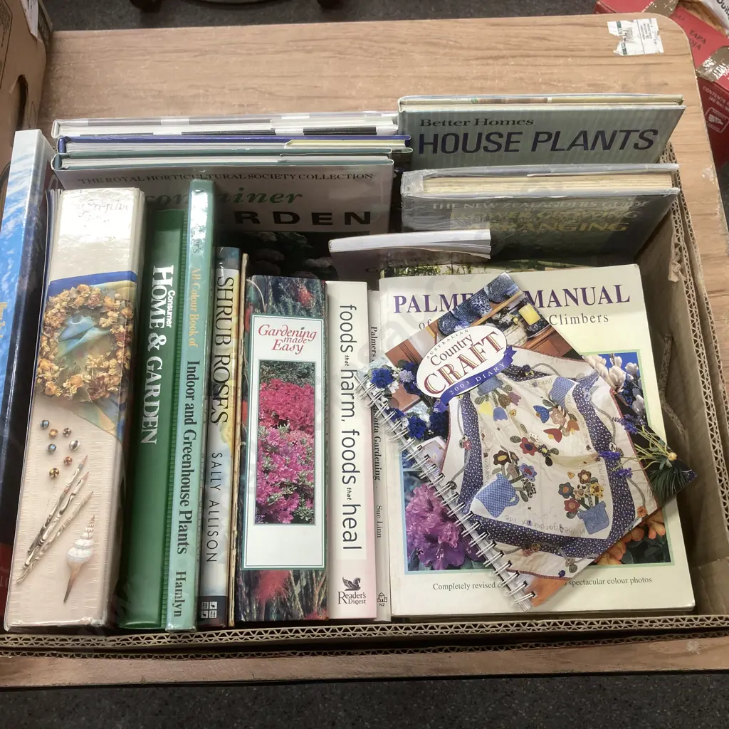 Box of Books, Gardening, Home & Garden Magazines Etc Image 1++