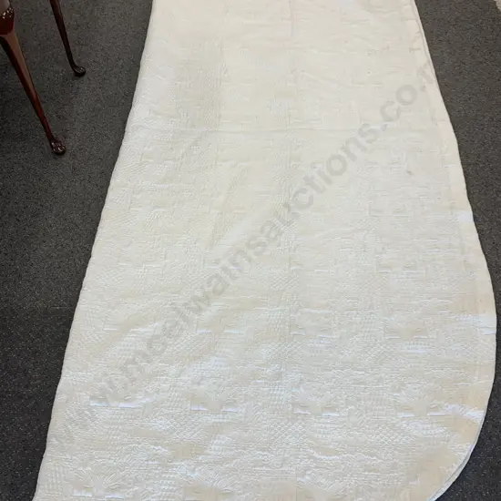 White Coverlet Relief Pattern 240 x 280cm