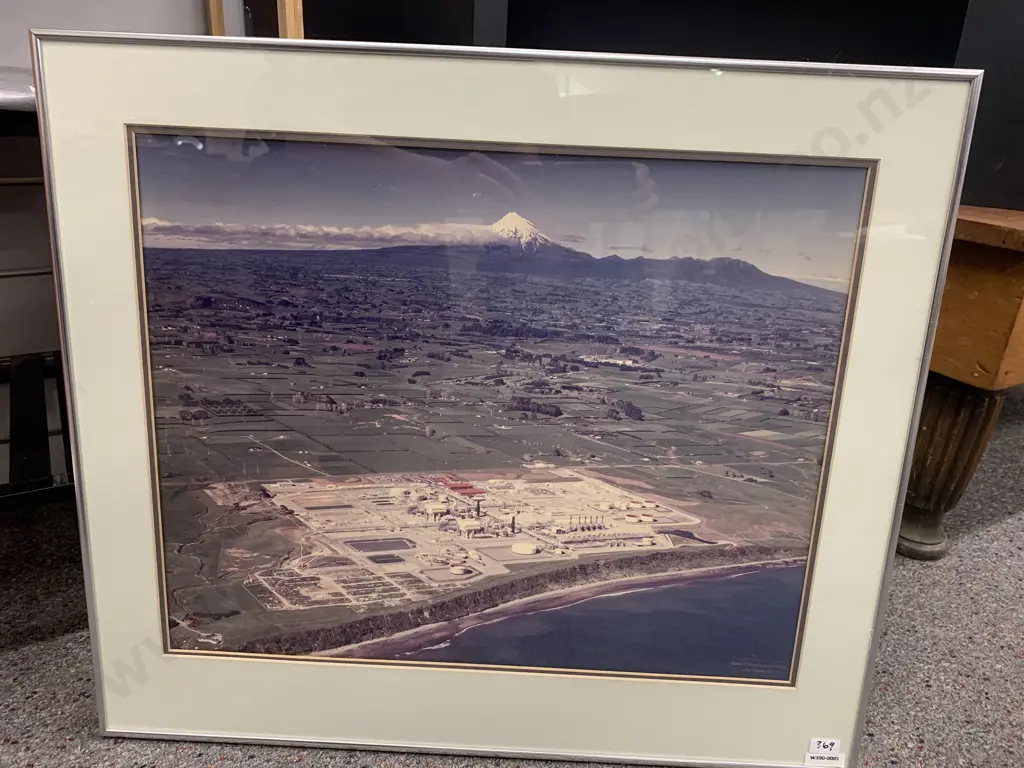 Vintage Framed Photograph New Plymouth Area With Mt Egmont In Background, 54.4 x 62.5cm Image 1++
