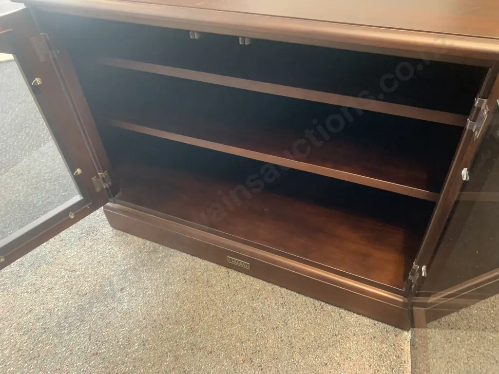 Forest Furniture Dark Stained Corner TV Stand, 2 Door With Glass Panels, 2 Adjustable Shelves, H83 W120 D68cm Image 1++