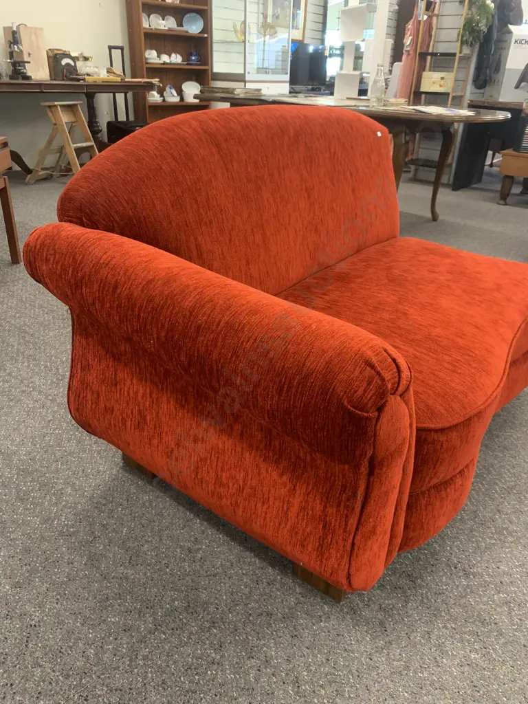 Modernist Rust Colour Studio Chaise Lounge, Chunky Wooden Square Feet, H85 W133 D90cm With Cushion Image 1++
