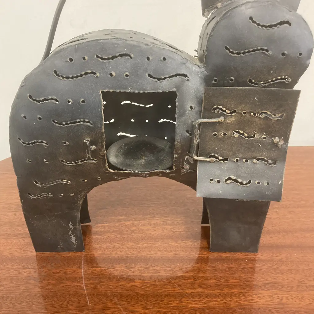 Ornamental Metal Cat Candle Holder, 46.5 x 31cm Image 1++