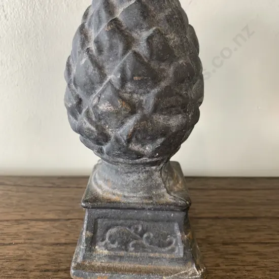 Decorative Steel Acorn Finial, 18 x 8cm