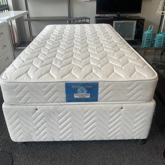 Sealy Posturpedic Slumber Crest Companion King Single Trundler Bed, Cream Leaf Design