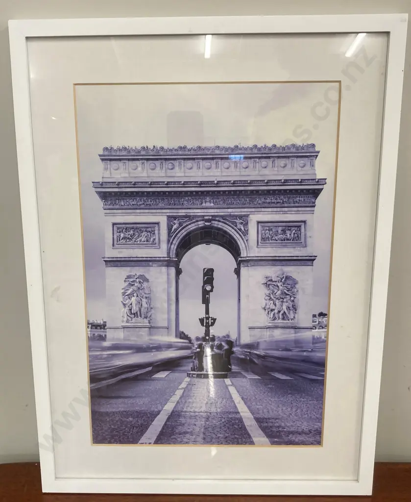 Arc de Triomphe Glazed Framed Black & White Print, 58 x 43cm Image 1++