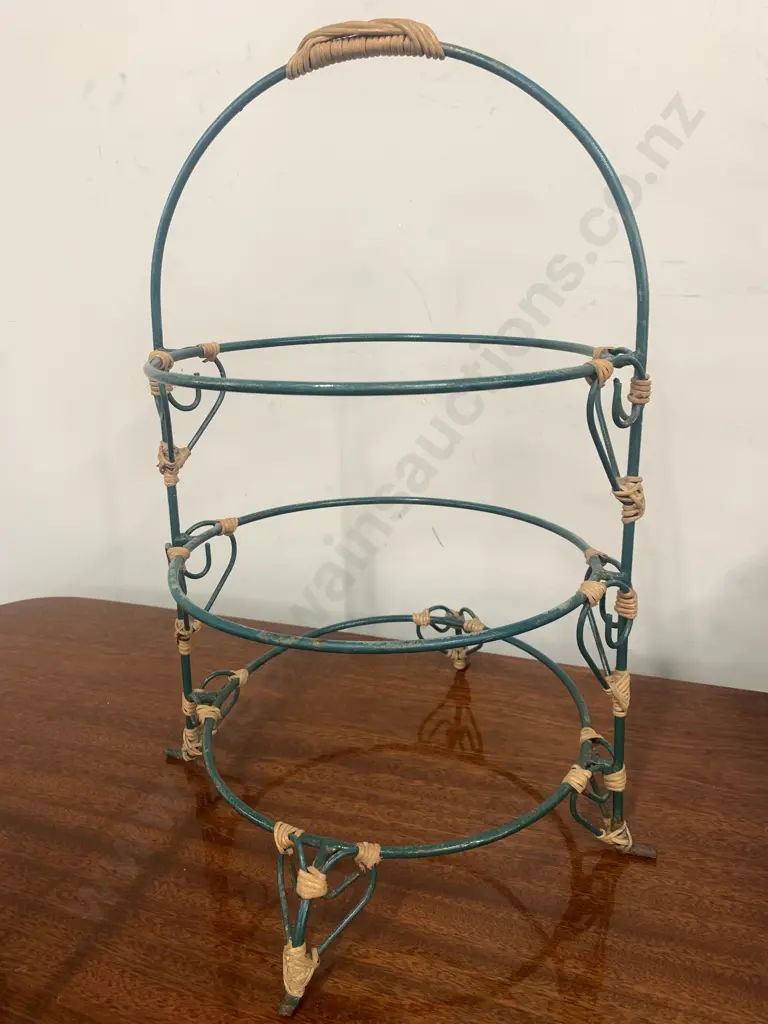 Green Metal 3 Tier Plate Stands x 2 - 46 x 32 & 48 x 31cm Image 1++