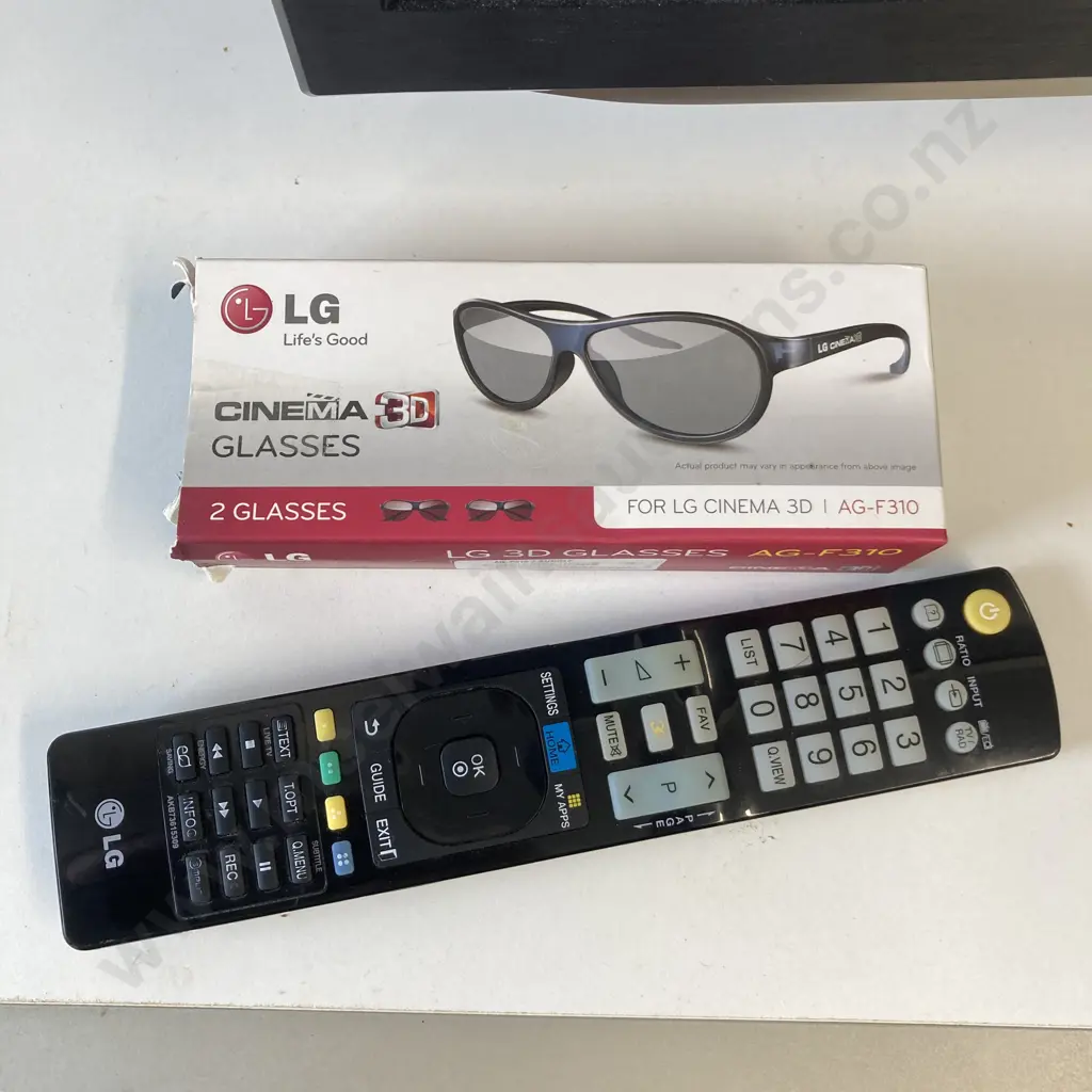 LG 42' TV With Remote Control & Cinema Glasses, Model 42LM6200 Image 1++