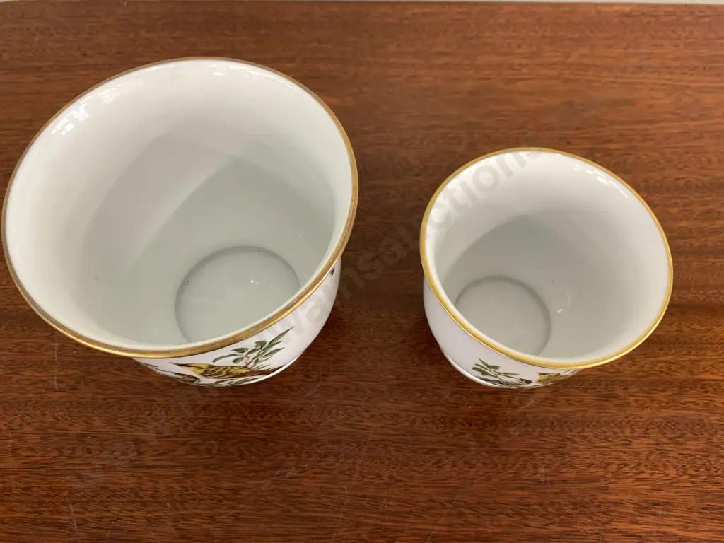 Pair Of Footed German 'Kaiser' Tiergarten Planter Pots 1x H14cm, Diam15.5cm. 1x H 11cm, Diam12cm. Image 1++