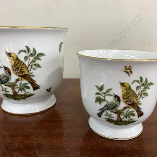 Pair Of Footed German 'Kaiser' Tiergarten Planter Pots 1x H14cm, Diam15.5cm. 1x H 11cm, Diam12cm.