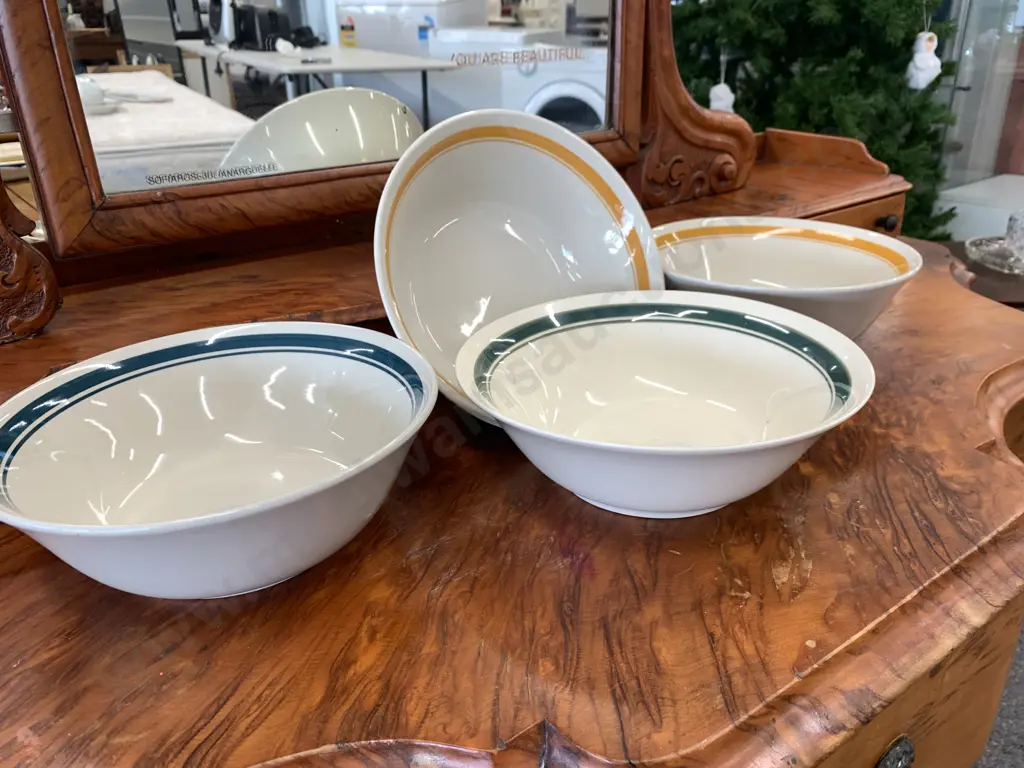 Assorted Stoneware Bowls x 4 Image 1++