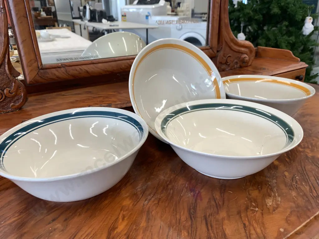 Assorted Stoneware Bowls x 4 Image 1++
