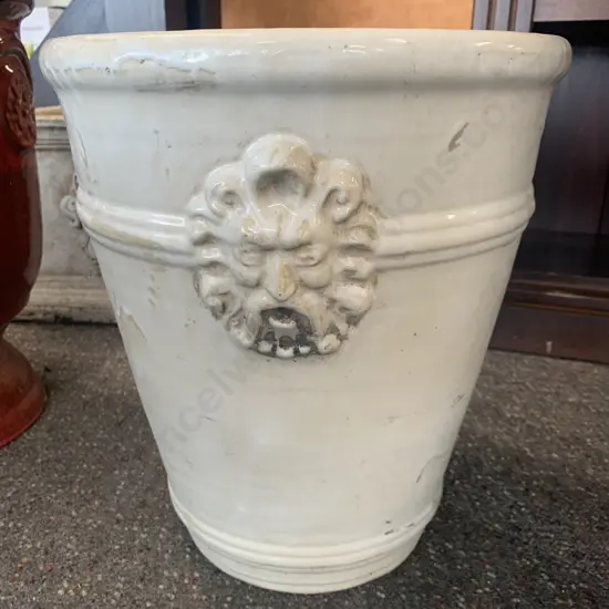 Cream Garden Planter With Relief Pattern Lion Head, 26 x 32cm