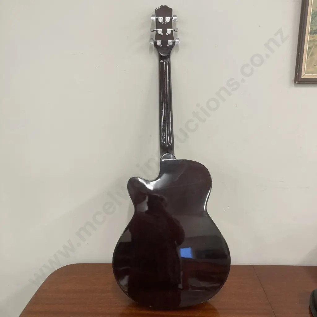 Acoustic Guitar Image 1++