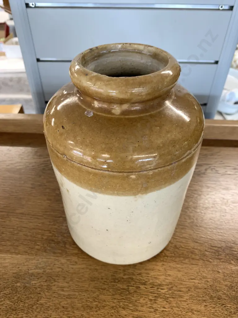 Stoneware Jar, Two Toned, H22cm Image 1++