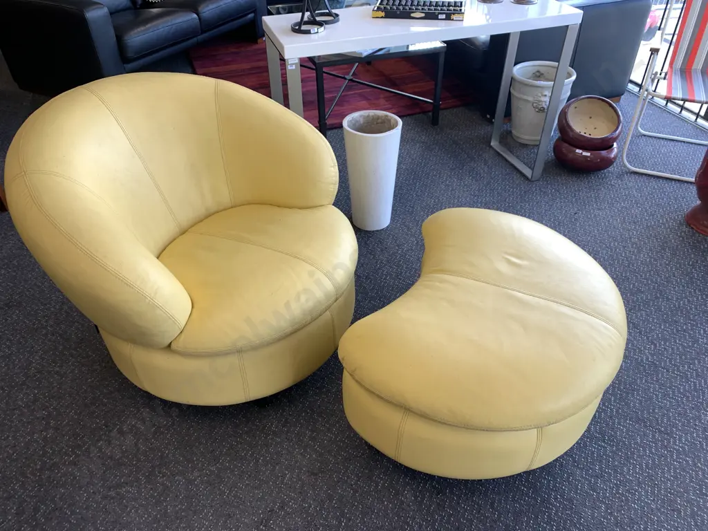 Modernist Castello Round Yellow Tub Chair & Matching Ottoman Image 1++