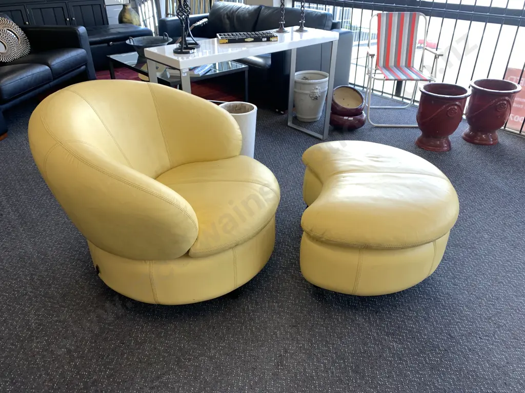 Modernist Castello Round Yellow Tub Chair & Matching Ottoman Image 1++