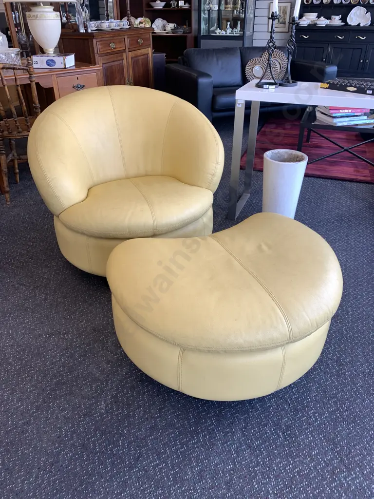 Modernist Castello Round Yellow Tub Chair & Matching Ottoman Image 1++