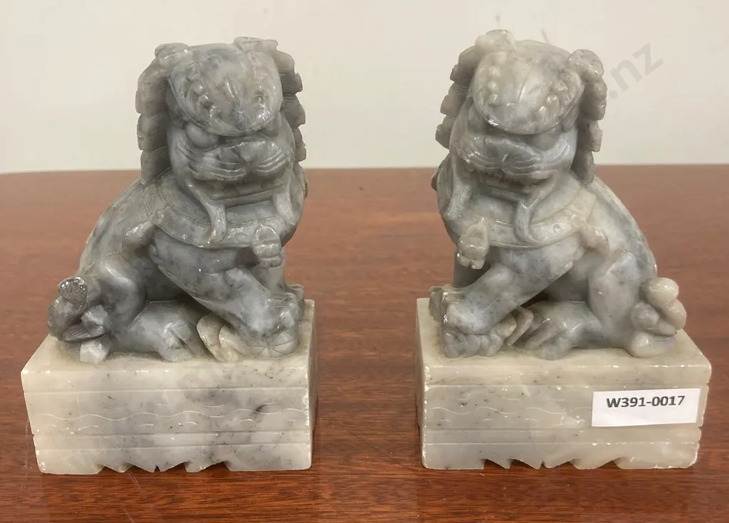 Pair of Vintage Chinese Soap Stone Lion Foo Dog Figurines, H13 W8.5 D5.5cm Image 1++