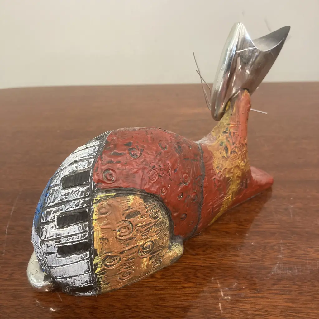 Modernist Beijing Cat Ornament, 12 x 19cm Image 1++
