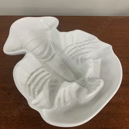 Large Vintage White Ironstone Lobster Mould by ICTC London, 8 x 24cm