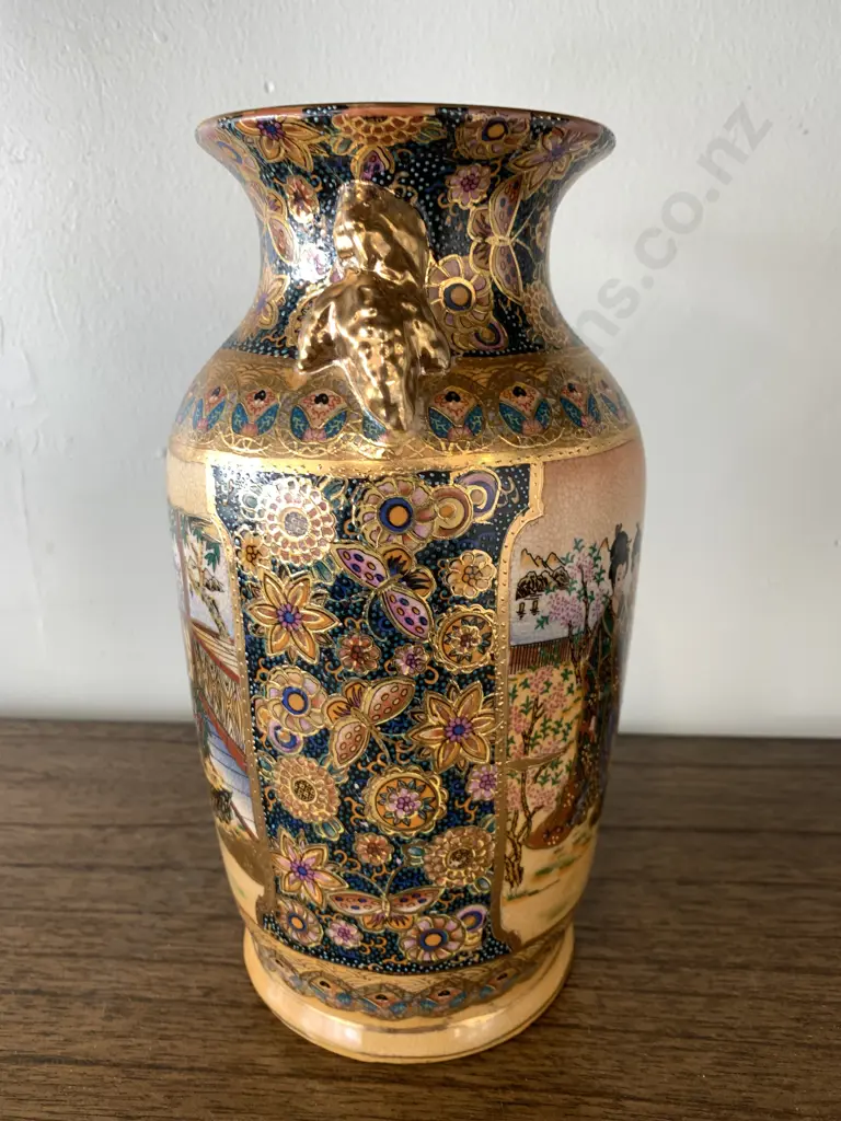 Satsuma Vase, Geisha Characters, H25cm Image 1++