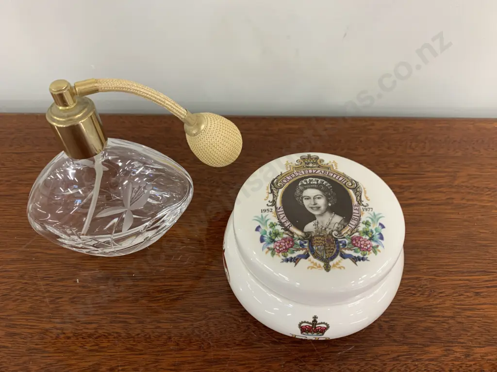 Royal Doulton Etched Crystal Perfume Atomiser & Lidded Lord Nelson China Canister Queen Elizabeth Silver Jubilee Image 1++
