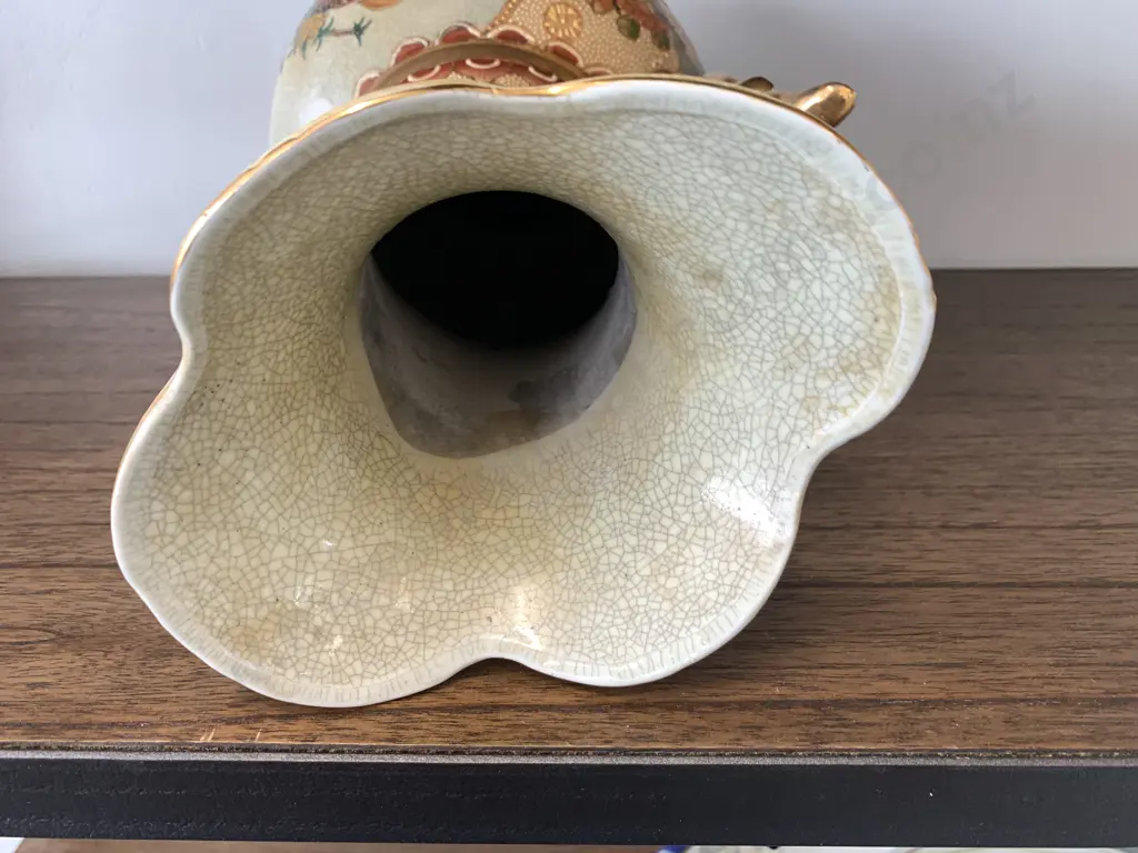 Stunning Double Handled Oriental Vase, H36cm Image 1++