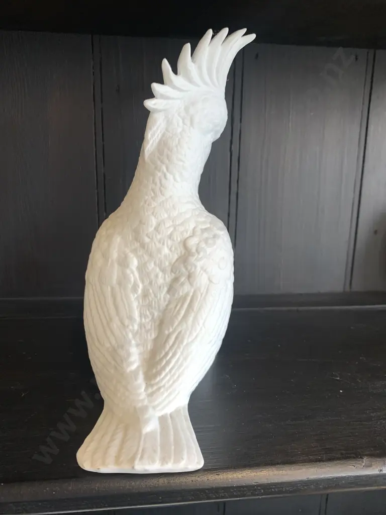 White Porcelain Cockatoo Ornament H25cm Image 1++