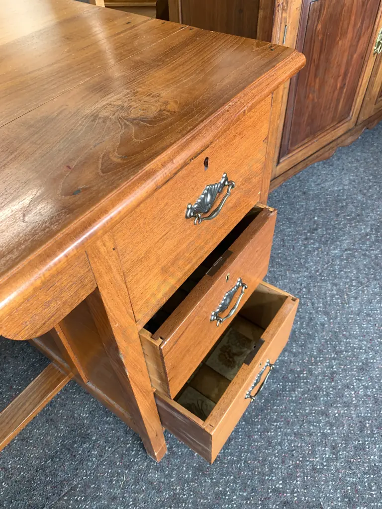Antique Oak Desk, 3 Drawer, Brass Handles, With Key, H77 W90 D59cm Image 1++