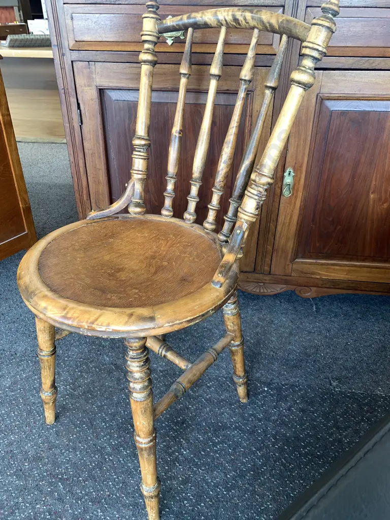 Antique Swedish Cottage Chair, Patterned Relief Seat Image 1++